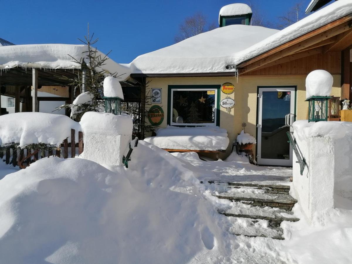 Fanningerwirt Holzer Apartamento Mariapfarr Exterior foto